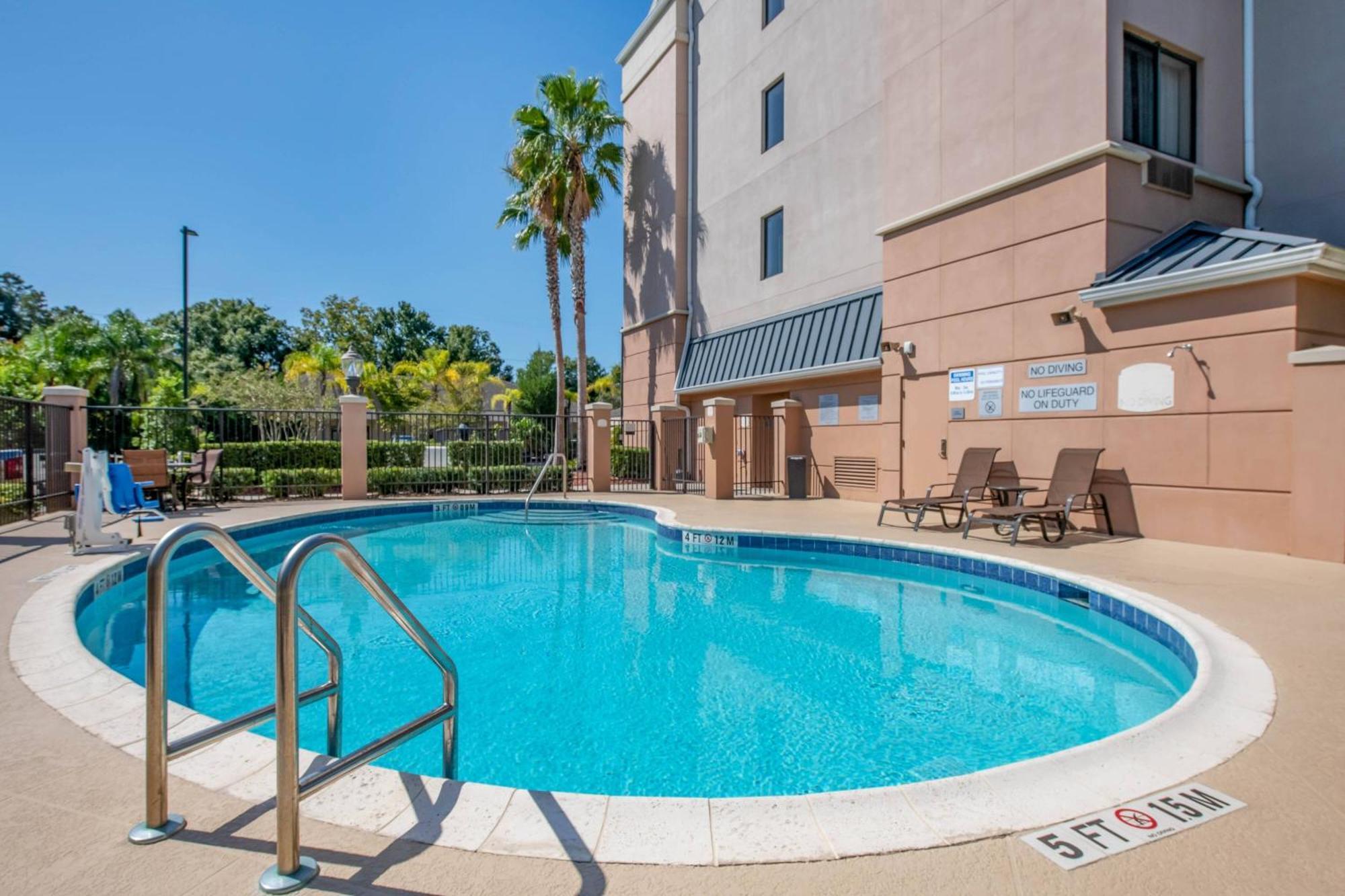 Fairfield Inn And Suites Holiday Tarpon Springs Экстерьер фото