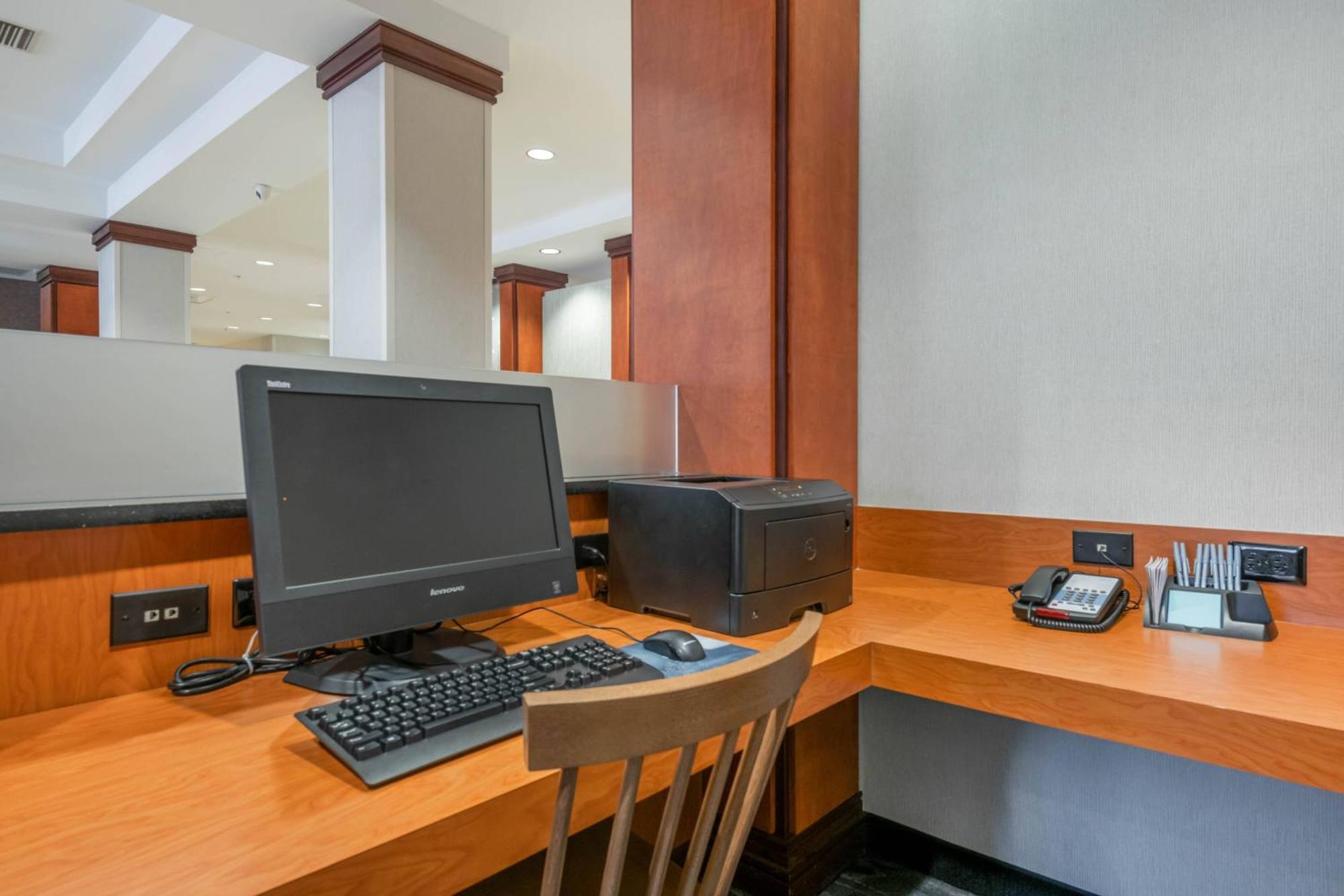 Fairfield Inn And Suites Holiday Tarpon Springs Экстерьер фото